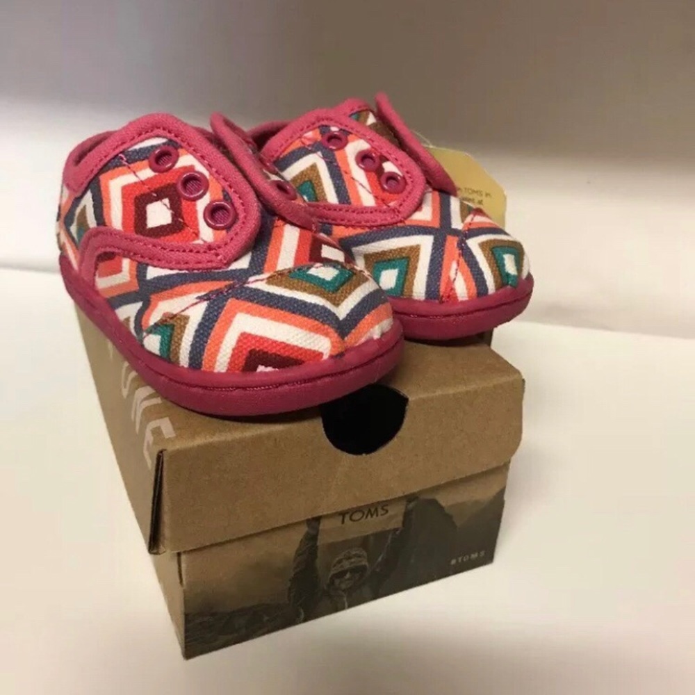 Tom's Tiny (Toddler) Pink Village Geo Cordones NIB - Picture 2 of 5